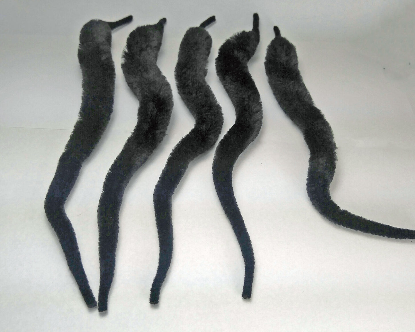 5PK OLDE FLY SHOP SYNTHETIC FABRIC TAIL BLACK LARGE