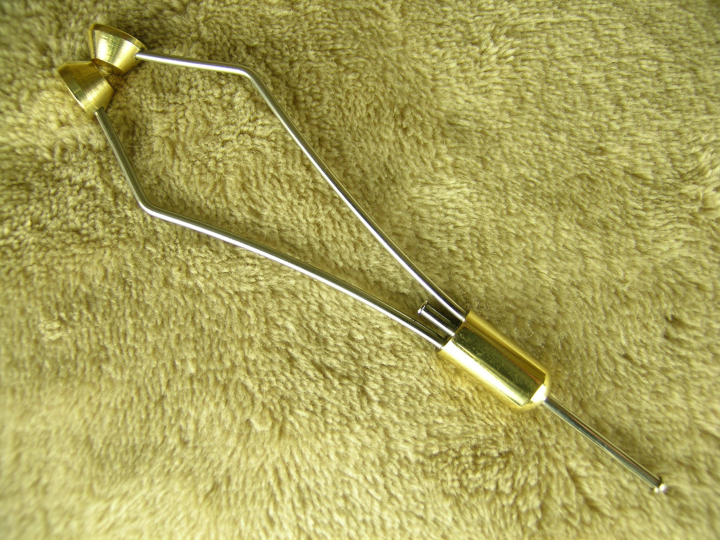 ROCKET BOBBIN HOLDER 4 1/4" (023)