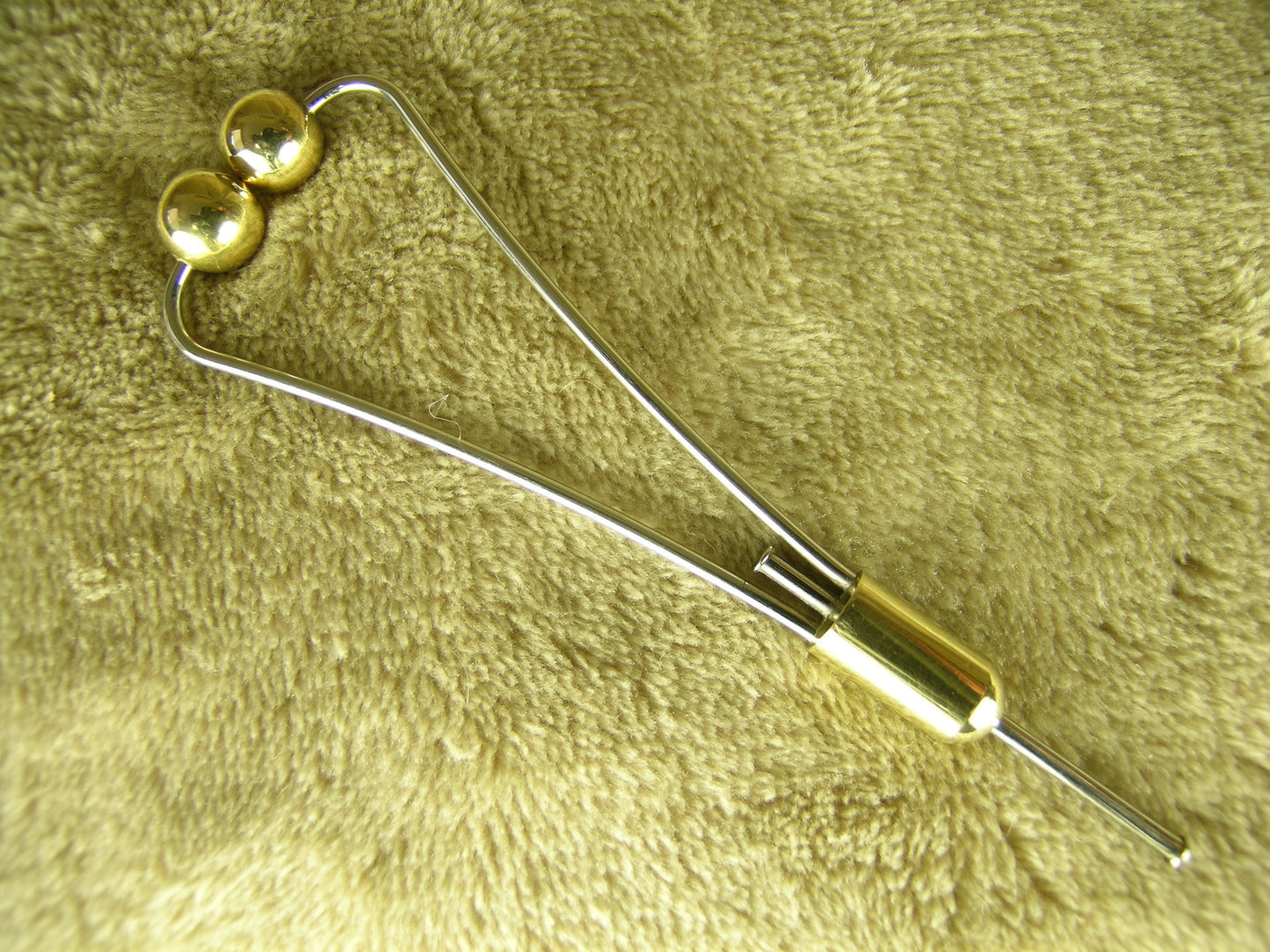 SMALL BULLET BOBBIN HOLDER 4" (028)