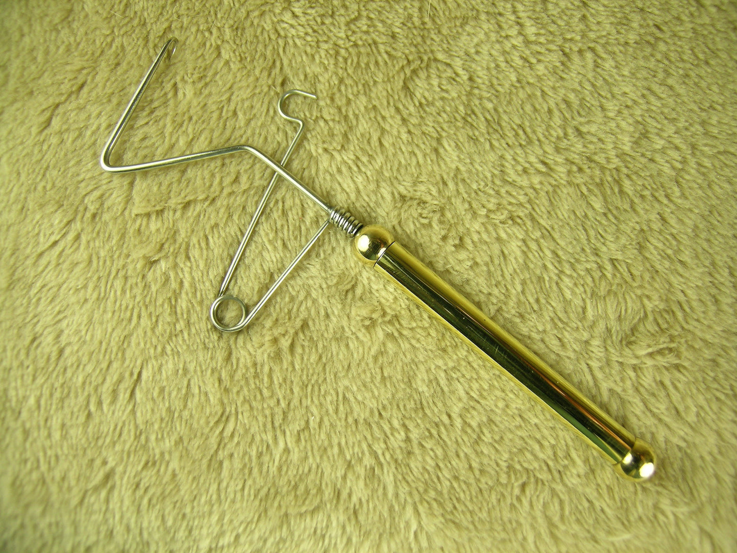 ROTATING BRASS WHIP FINISHER 4 1/2" (025)
