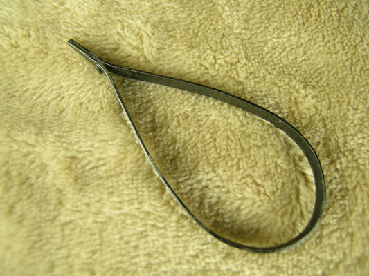 TEAR DROP HACKLE PLIERS  2 1/2" (033)