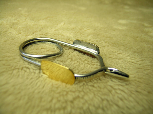 OLDE FLY SHOP HACKLE PLIERS  2 3/8" (022)